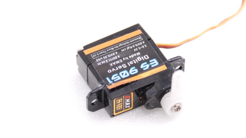 EMAX ES9051 micro servo